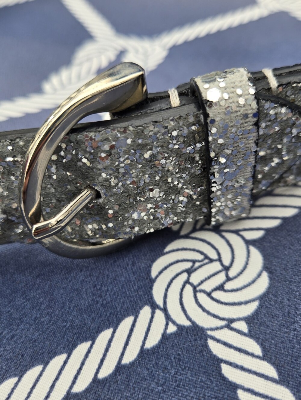 Chunky Metallic Silver Glitter Belt Metal Clasp 1 3/8" Wide x 38" Long Women's S - Picture 3 of 5